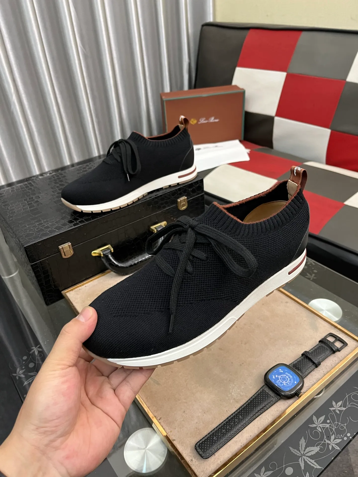 Men's shoes 💰420⌚️⌚️ (loro piana) new moccasin shoes official website original 1:1 mold opening, original quality 💯 fine workmanship, high-end luxury ☘ The upper is made of original waterproof treatment breathable fly-woven suede 🌴 luxury 🐂 leather lining 🍓 rubber wear-resistant outsole, size 38-44 (size 45 can be customized) 5️⃣ colors available